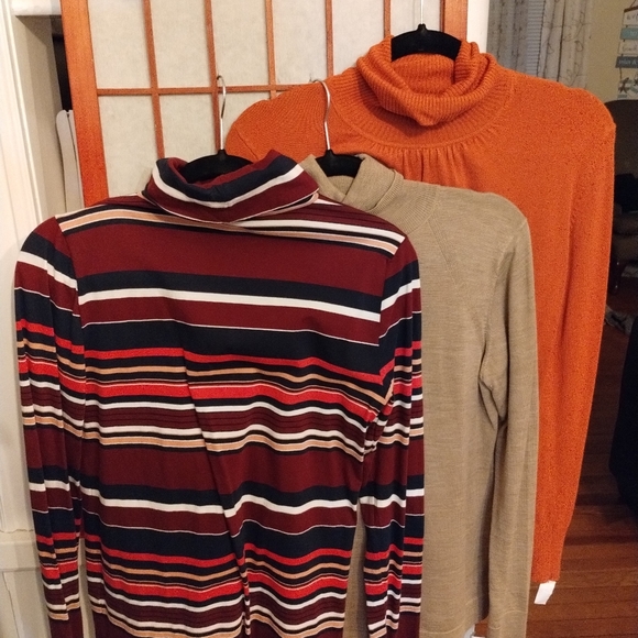 3 turtle neck bundle!!! - Picture 1 of 5